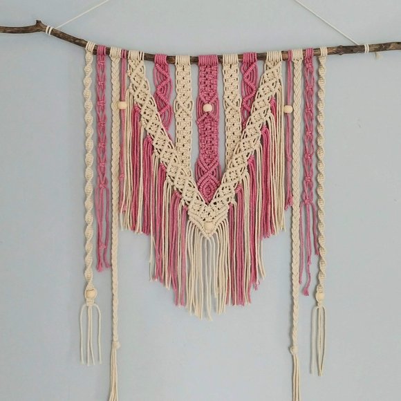Macramé Wall Hanging - Home Décor - Picture 1 of 3